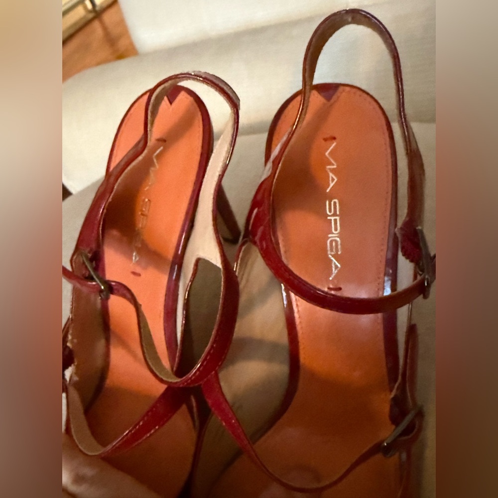 30% OFF 🎉 HOST PICK 🎉 Via Spiga Glossy Red Peep-Toe Heels, size 8 - Picture 9 of 9